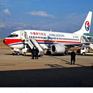 静巴音布鲁克机场快递航空快运业稳步发展的原因是什么？